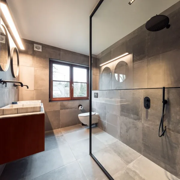Badkamerrenovatie — realisatie door Duran Sanitair